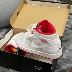 Air Jordan 1 Hare Brand New
